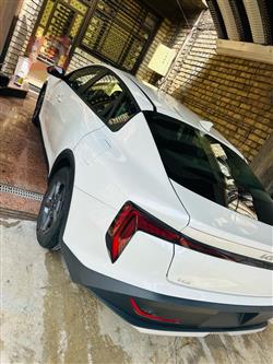 كيا K4